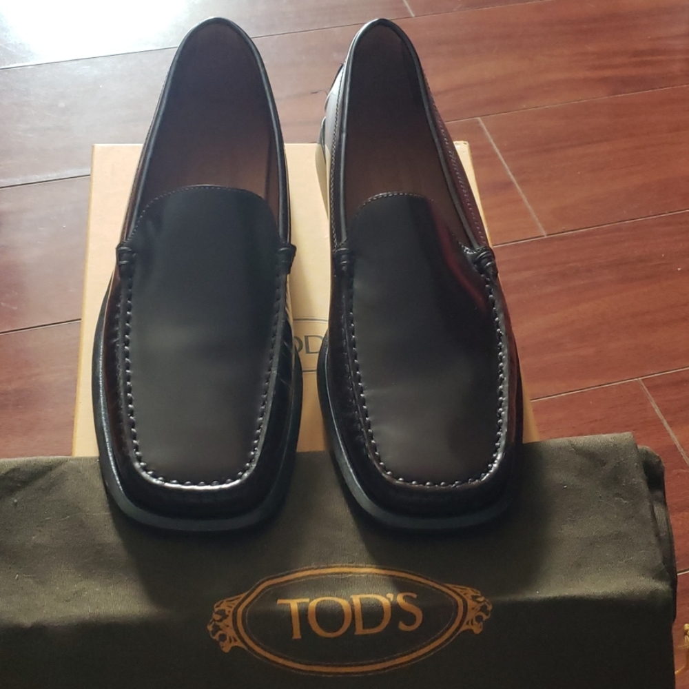 Tod's Mens Genuine Leather Loafer